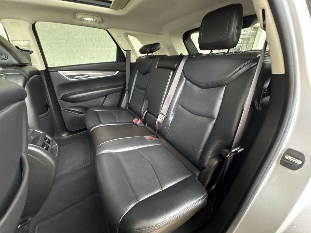 2017 Cadillac XT5 Luxury FWD