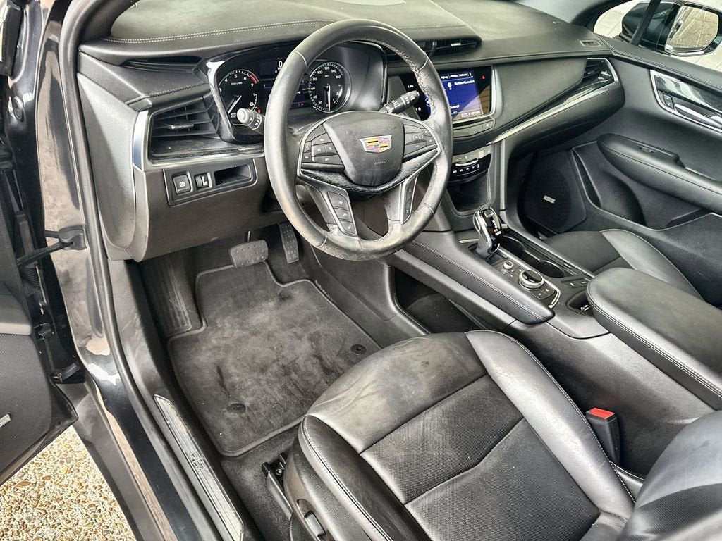 2022 Cadillac XT5 Premium Luxury