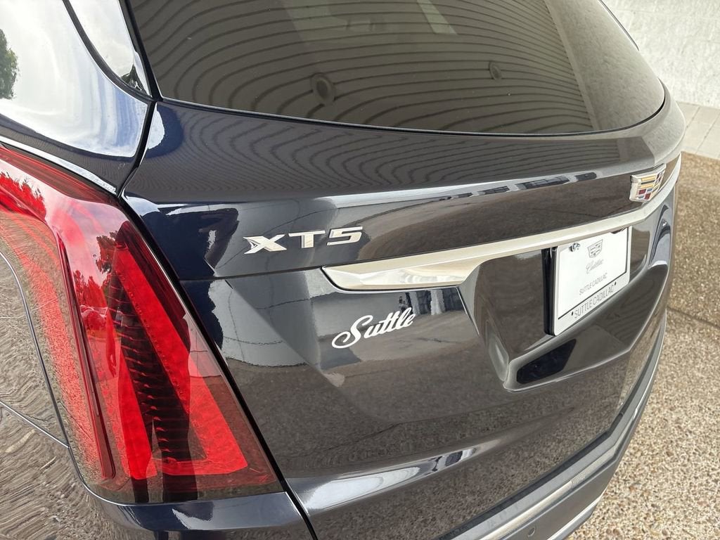 2021 Cadillac XT5 FWD Premium Luxury