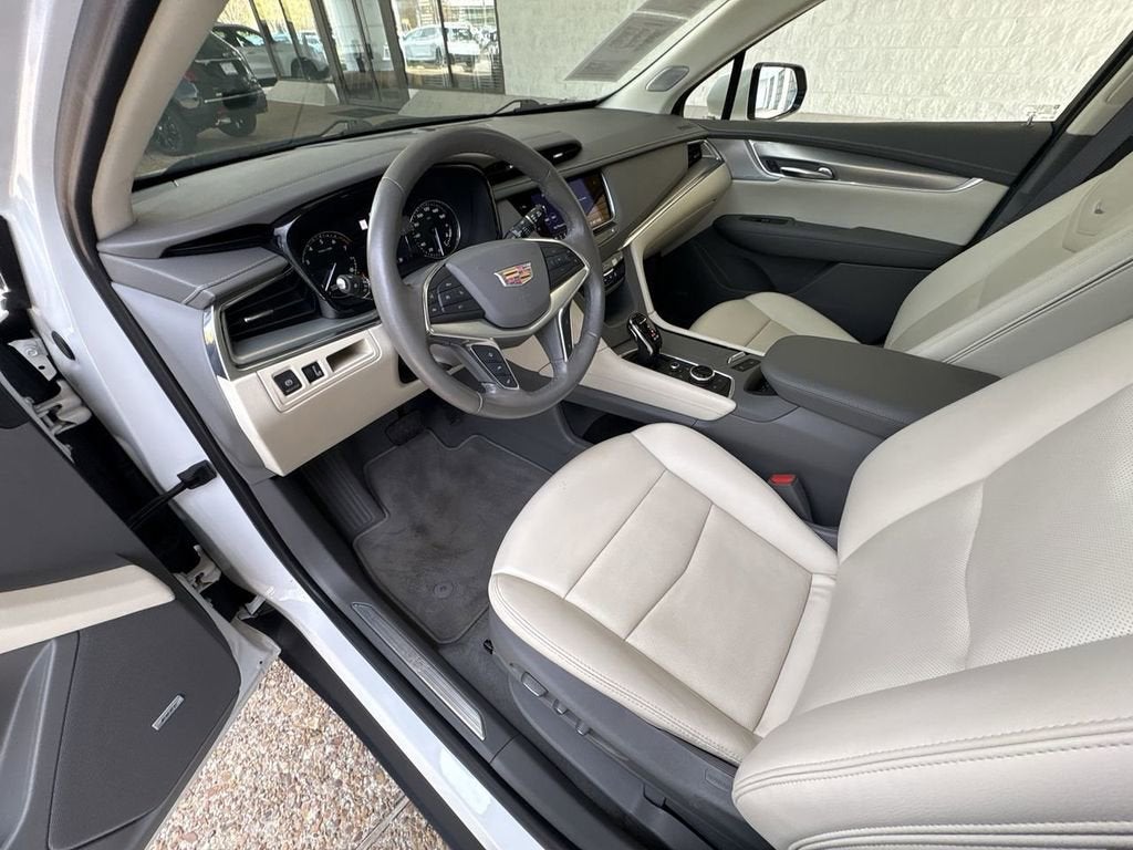 2022 Cadillac XT5 Premium Luxury