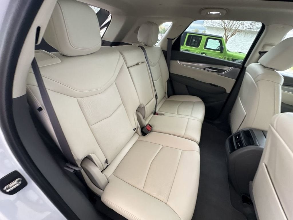 2022 Cadillac XT5 Premium Luxury