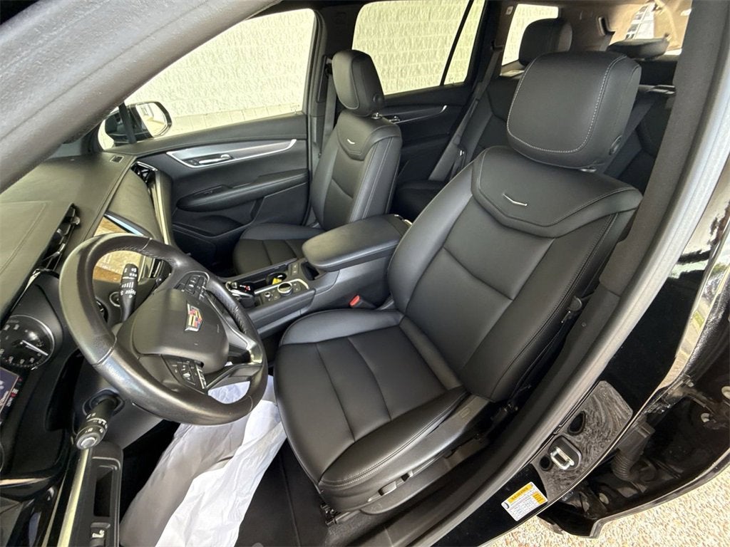 2022 Cadillac XT6 Luxury