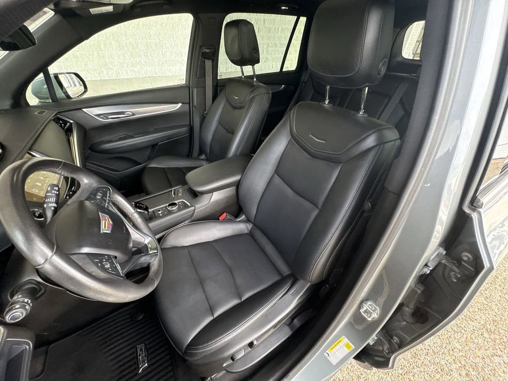2024 Cadillac XT6 Luxury
