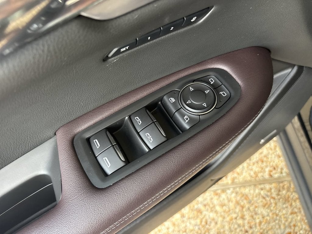 2023 Cadillac XT6 FWD Premium Luxury