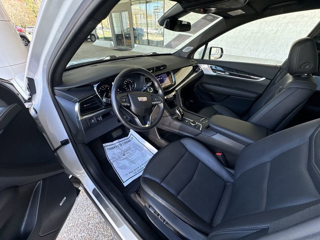 2025 Cadillac XT6 Premium Luxury