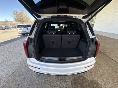 2025 Cadillac XT6 Premium Luxury