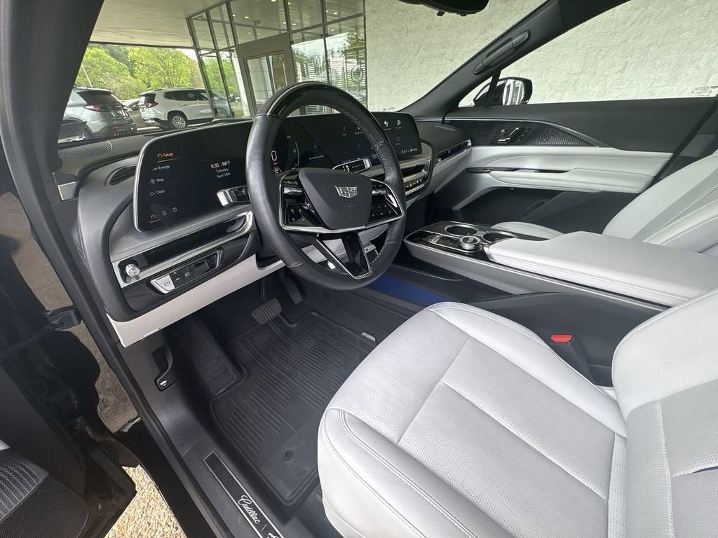 2023 Cadillac LYRIQ Luxury