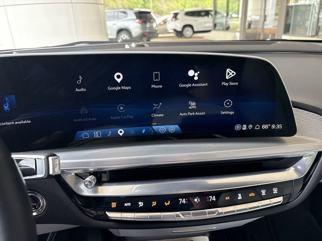 2023 Cadillac LYRIQ Luxury