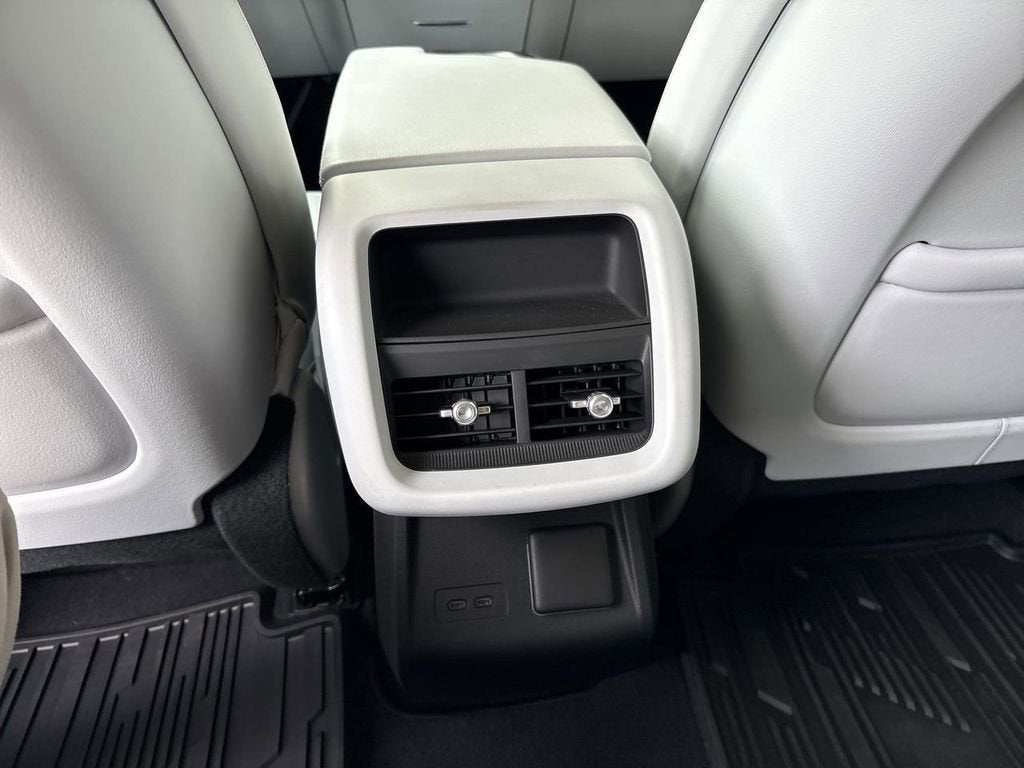 2023 Cadillac LYRIQ Luxury