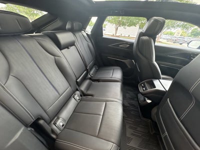 2023 Cadillac LYRIQ Luxury