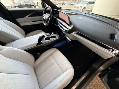 2025 Cadillac LYRIQ Luxury 1