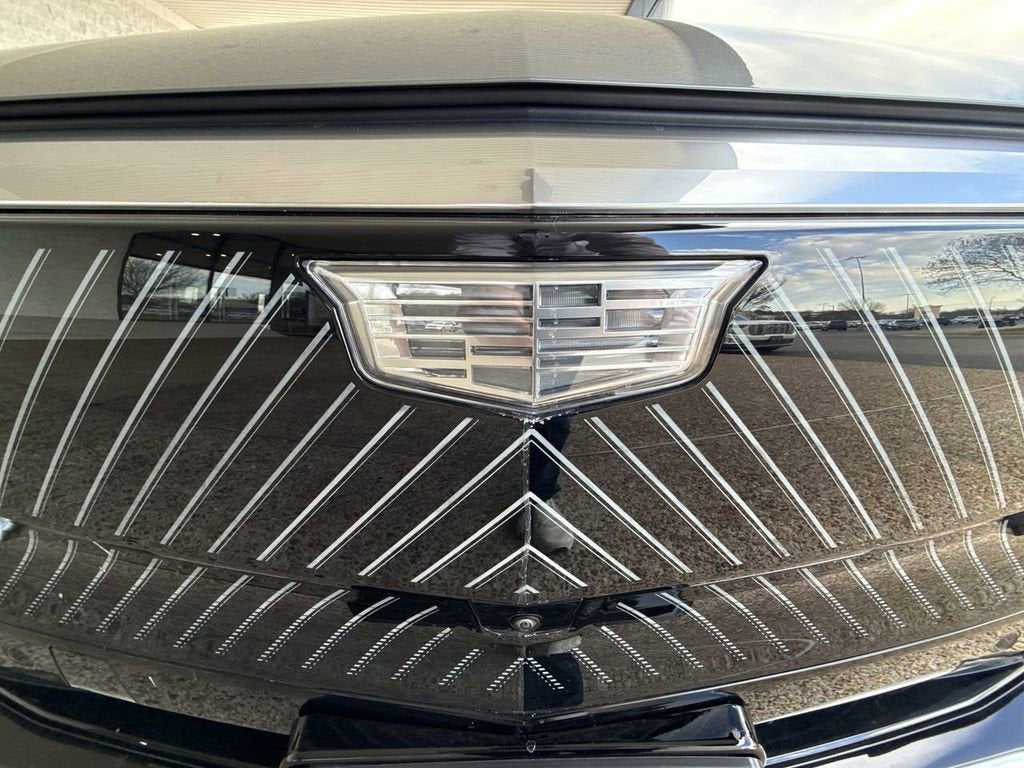 2025 Cadillac LYRIQ Luxury 1