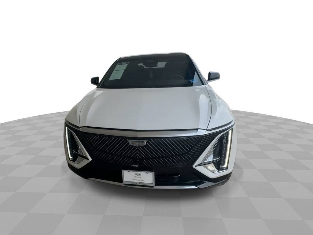2025 Cadillac LYRIQ Luxury 1