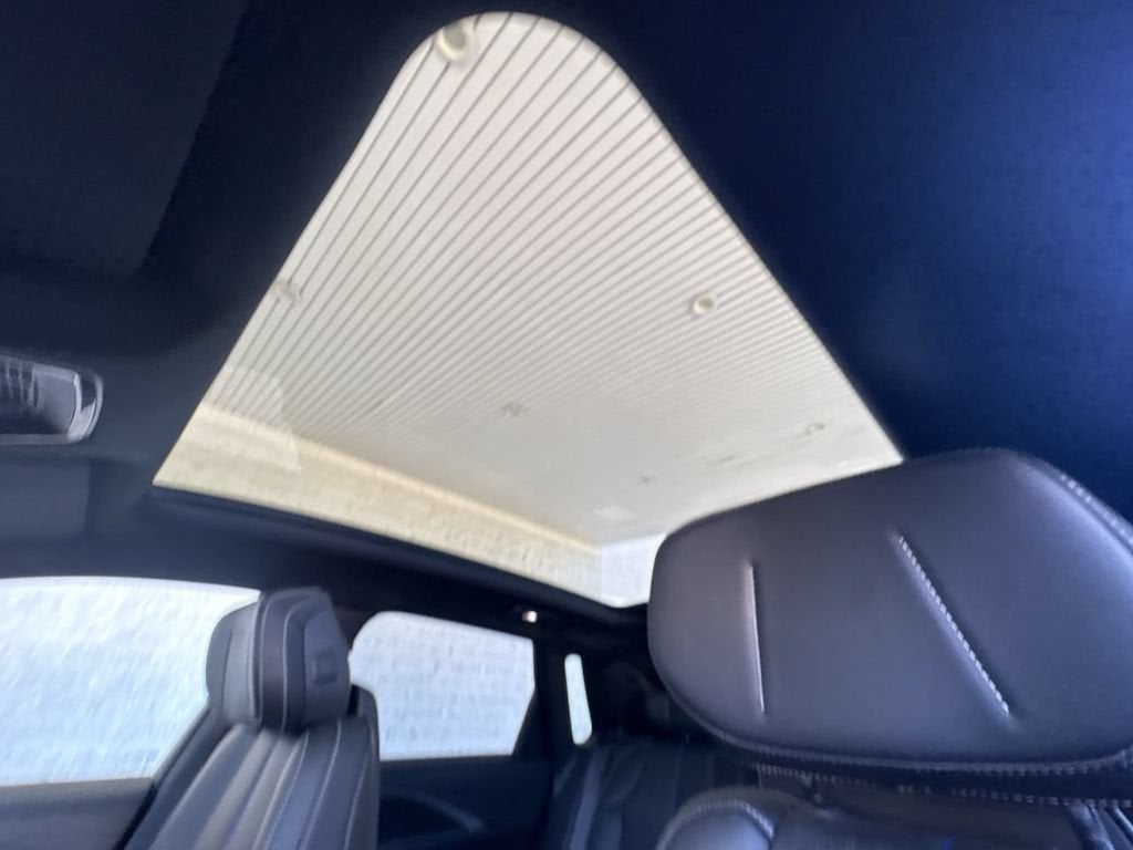 2024 Cadillac LYRIQ Luxury 1