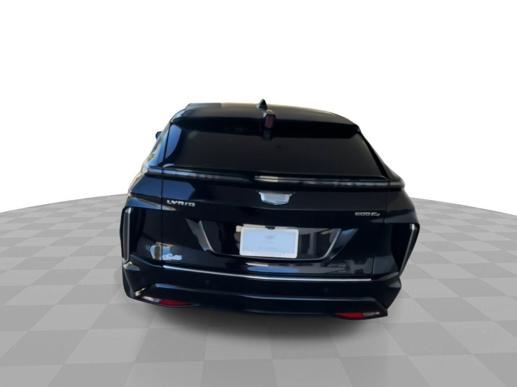 2024 Cadillac LYRIQ Luxury 1
