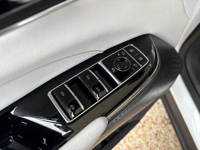 2024 Cadillac LYRIQ Luxury 1