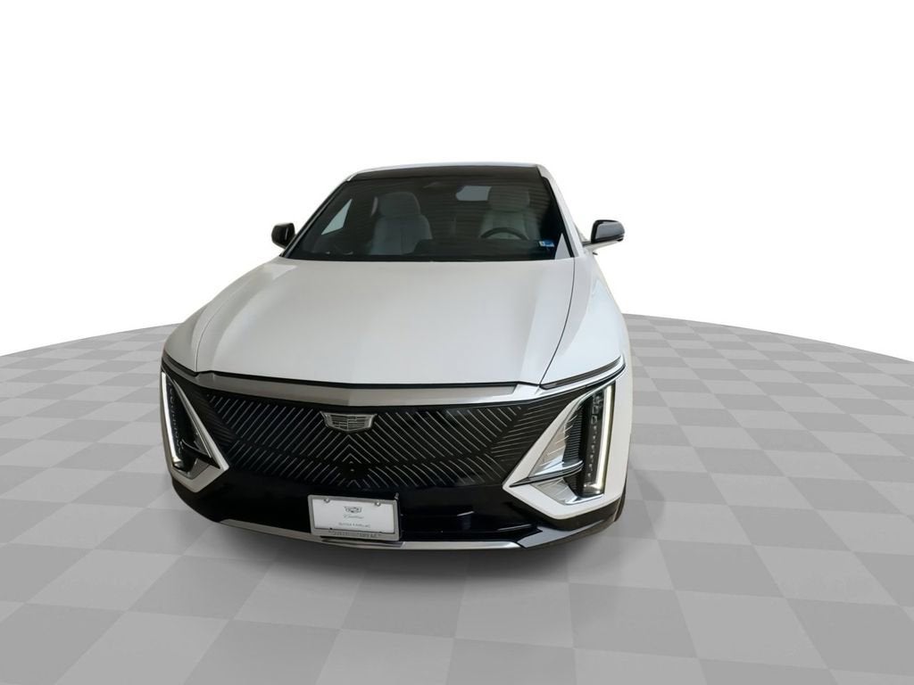 2024 Cadillac LYRIQ Luxury 1