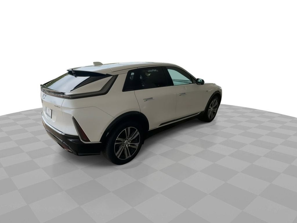 2024 Cadillac LYRIQ Luxury 1