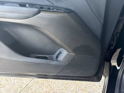 2024 Cadillac LYRIQ Luxury 1