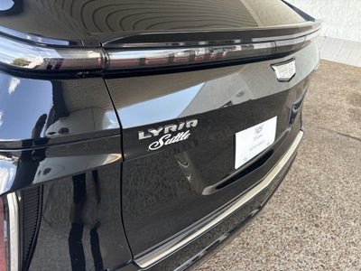 2024 Cadillac LYRIQ Luxury 1