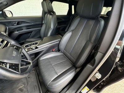 2024 Cadillac LYRIQ Luxury 1
