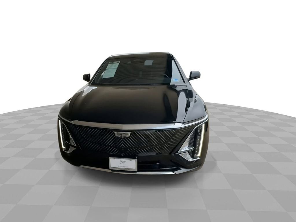2024 Cadillac LYRIQ Luxury 1