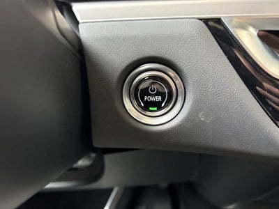 2025 Cadillac LYRIQ Luxury 2