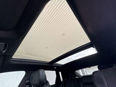 2025 Cadillac LYRIQ Luxury 2