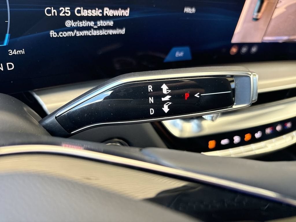 2025 Cadillac LYRIQ Luxury