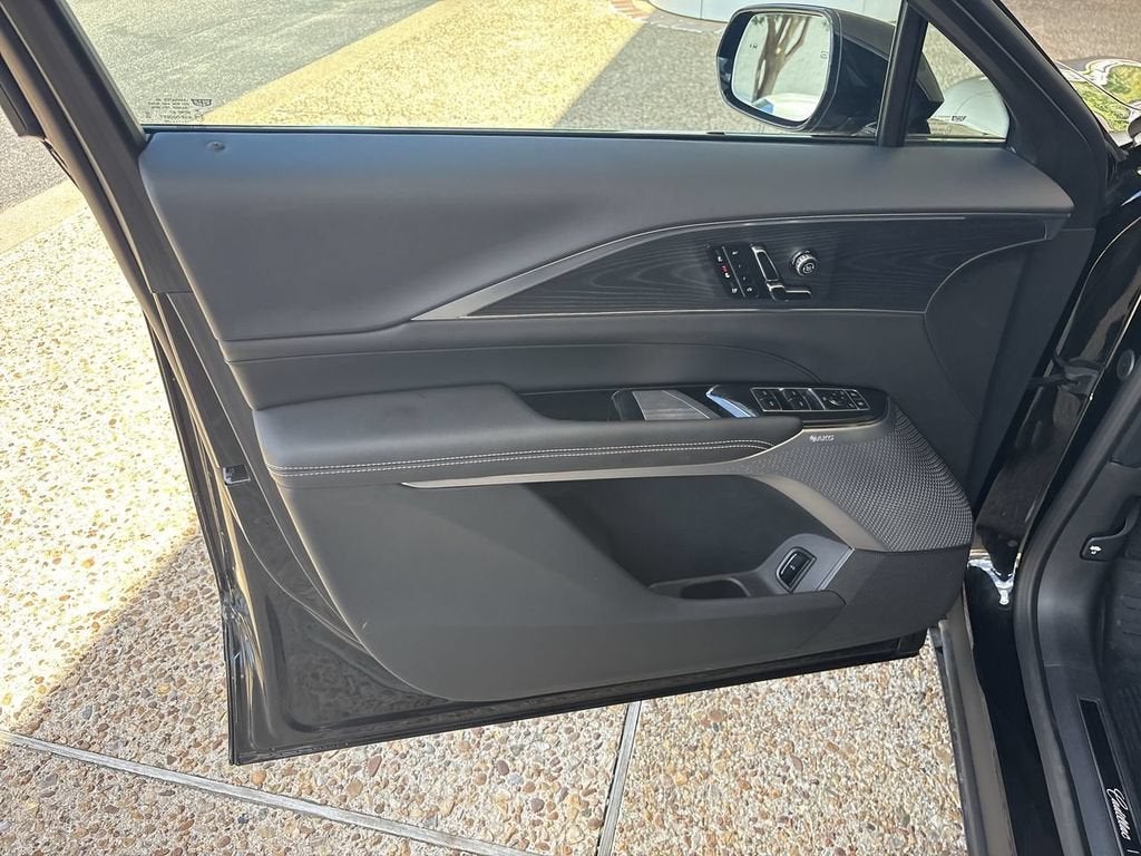2025 Cadillac LYRIQ Luxury