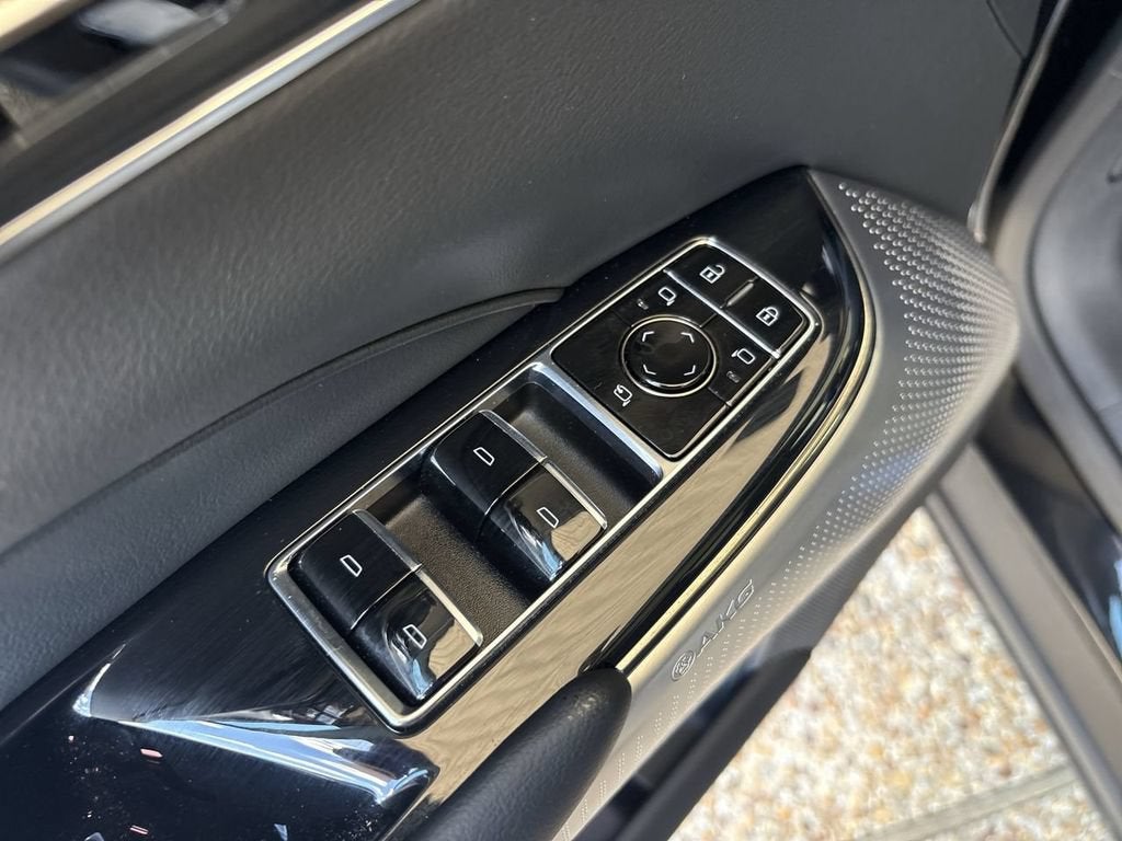 2025 Cadillac LYRIQ Luxury
