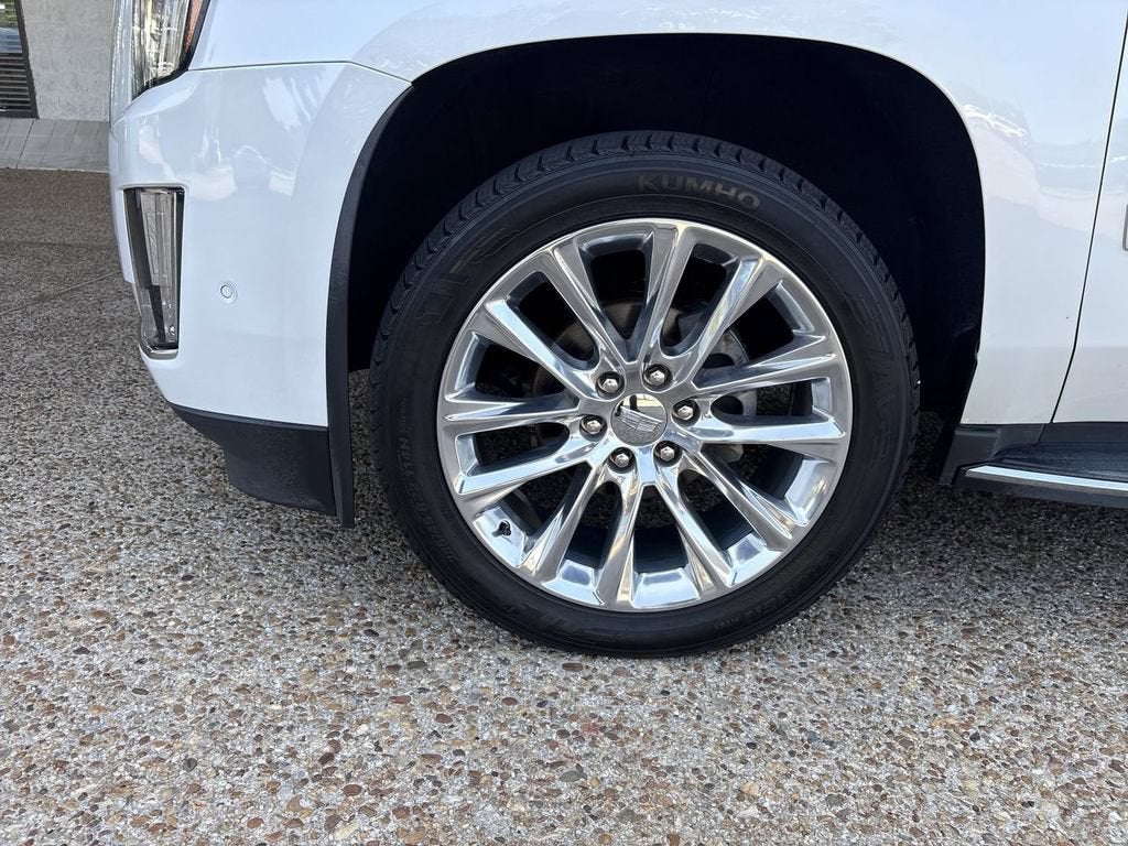 2017 Cadillac Escalade Luxury