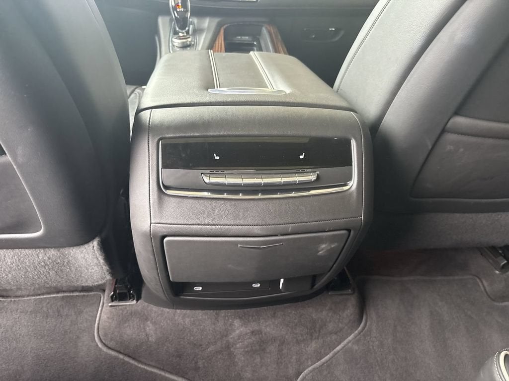 2022 Cadillac Escalade Premium Luxury