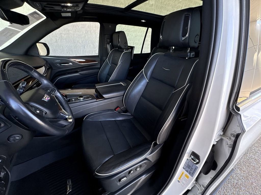 2022 Cadillac Escalade Premium Luxury