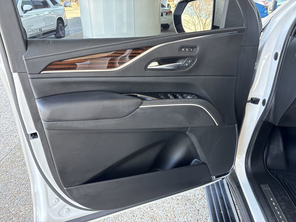 2022 Cadillac Escalade Premium Luxury