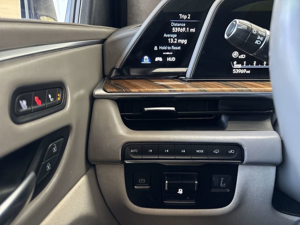 2022 Cadillac Escalade ESV Premium Luxury Platinum