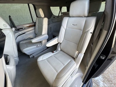 2022 Cadillac Escalade ESV Premium Luxury Platinum