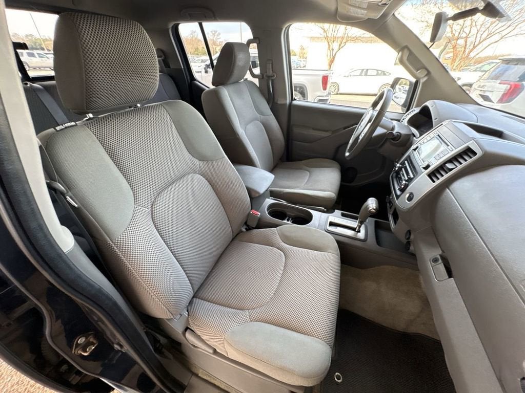 2016 Nissan Frontier S