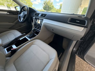 2012 Volkswagen Passat 2.5L SE