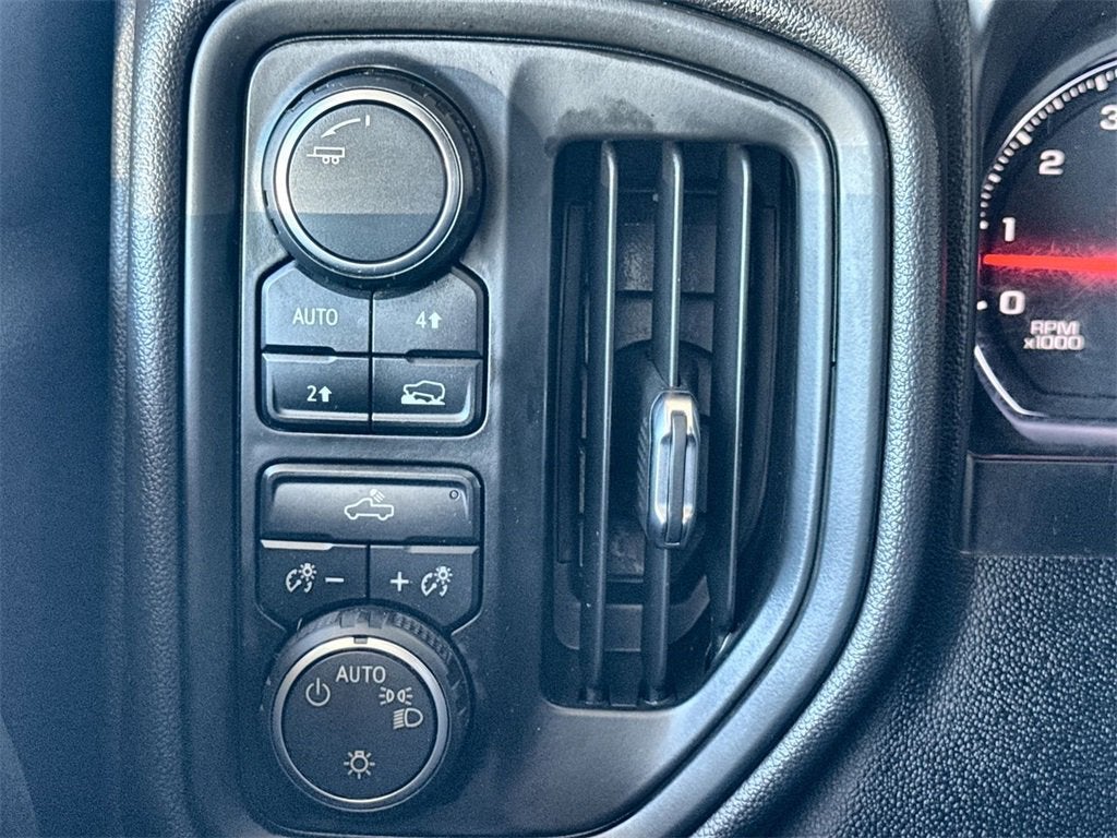 2020 Chevrolet Silverado 1500 Custom