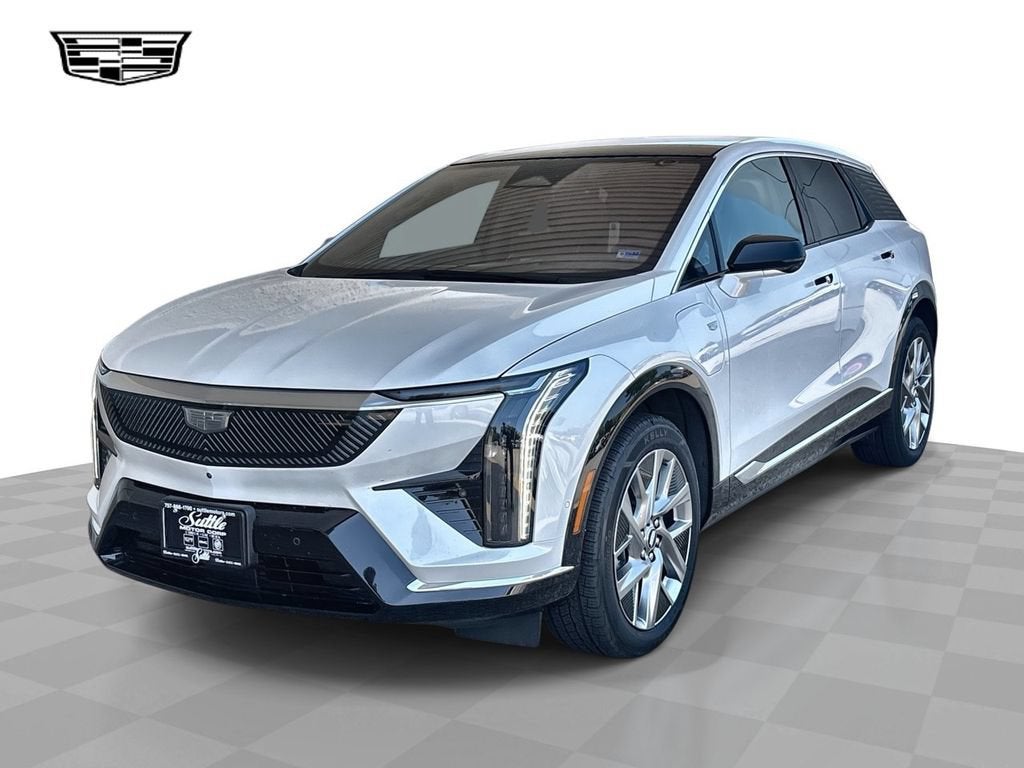 2025 Cadillac OPTIQ Luxury 2