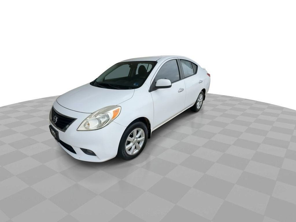 2013 Nissan Versa SL