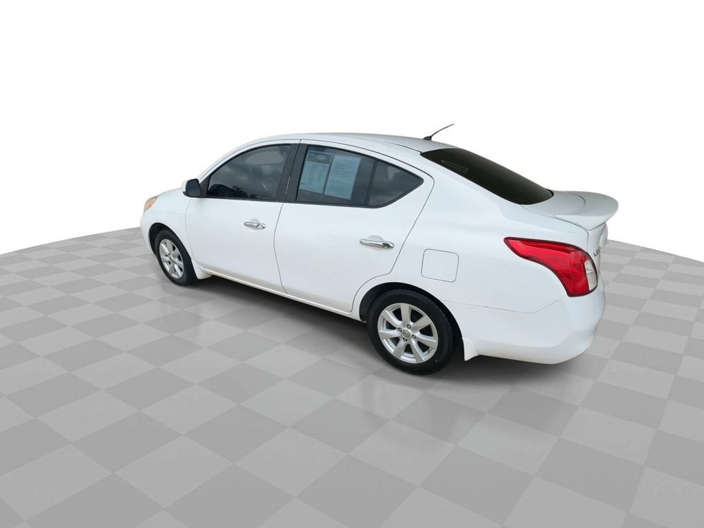 2013 Nissan Versa SL
