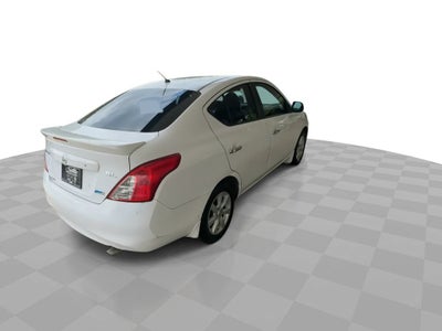 2013 Nissan Versa SL