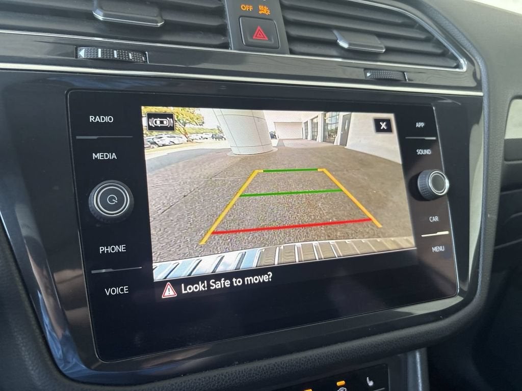 2022 Volkswagen Tiguan SE R-Line Black