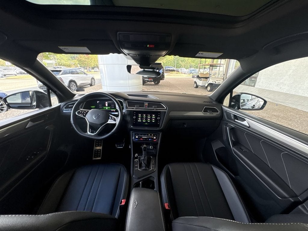 2022 Volkswagen Tiguan SE R-Line Black