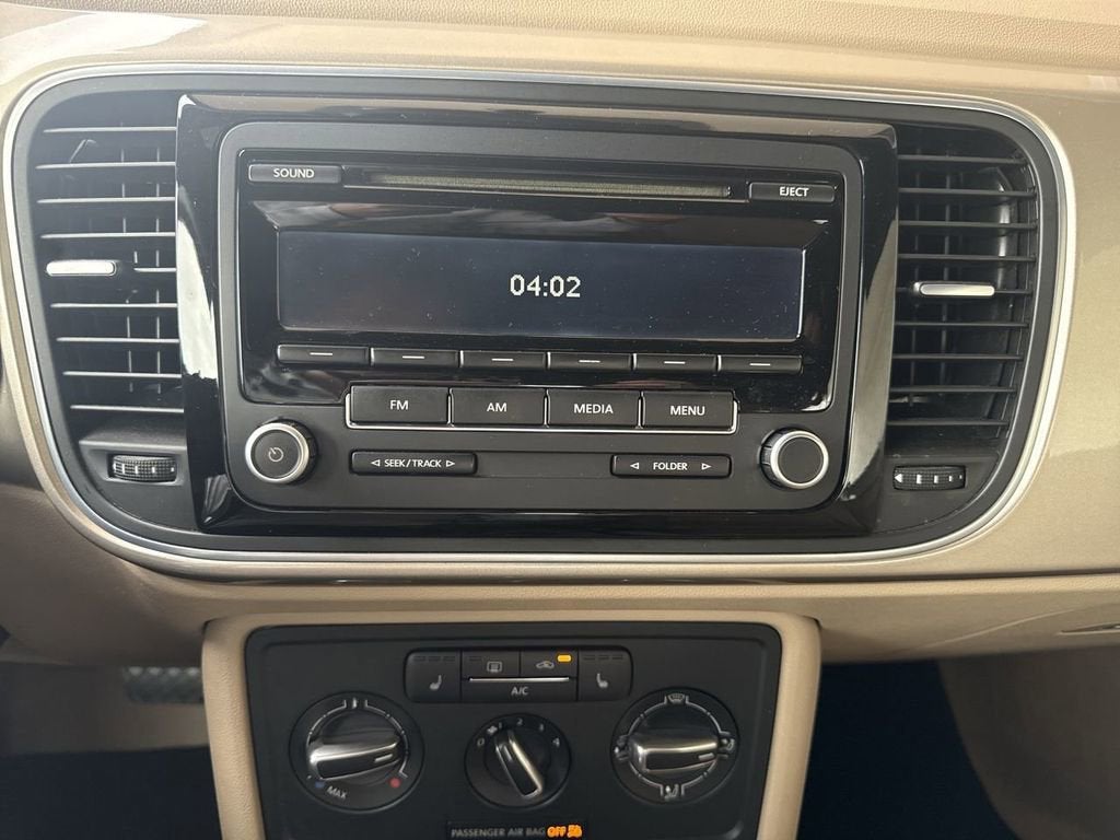 2013 Volkswagen Beetle Convertible 2.5L