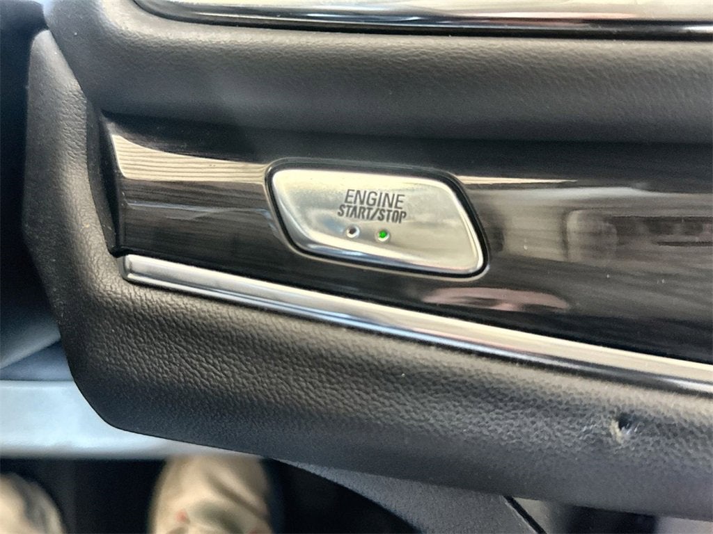 2022 Buick Enclave Essence