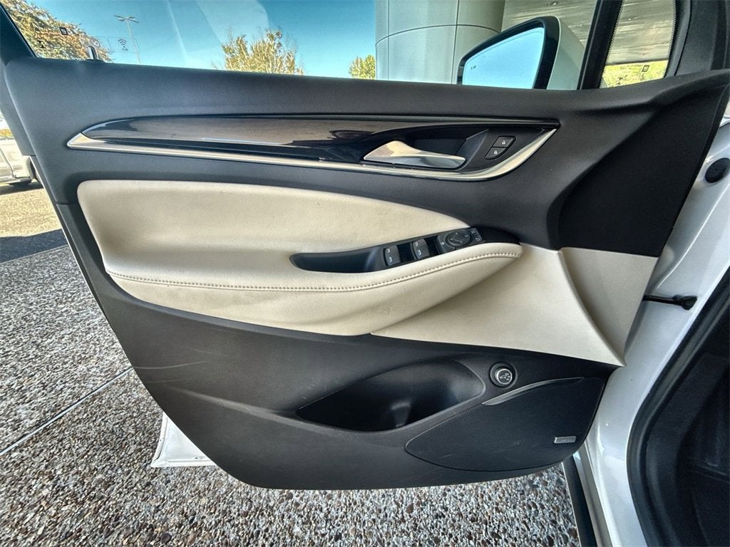 2022 Buick Enclave Essence