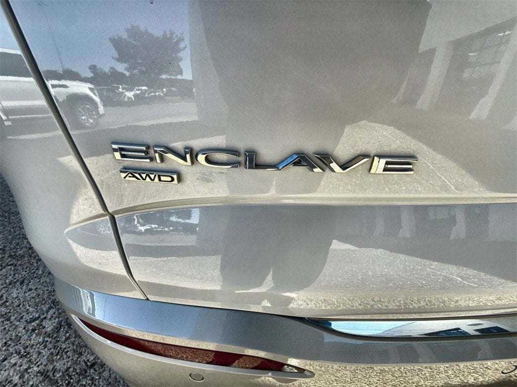 2022 Buick Enclave Essence